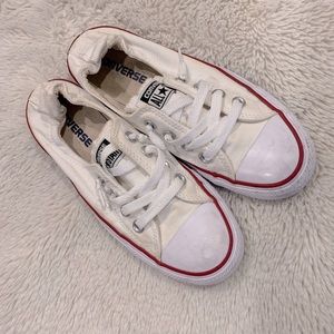 Converse Chucks White Low top ❤️